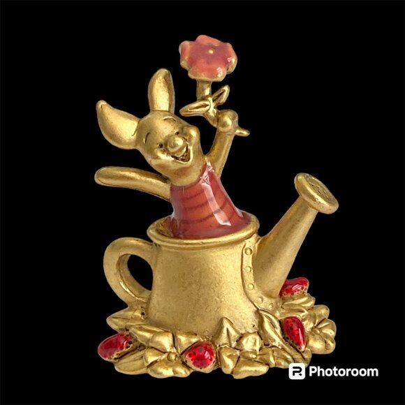 Vintage Disney Piglet Pin Brooch Winnie the Pooh Flower Pot Gold Tone Signed - Picture 2 of 9